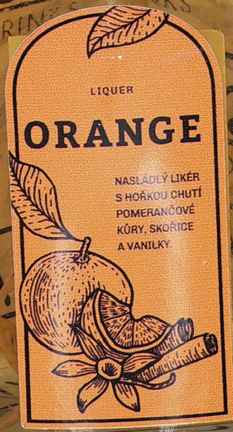 Pomerančový likér LUX1 35% 0,7l
