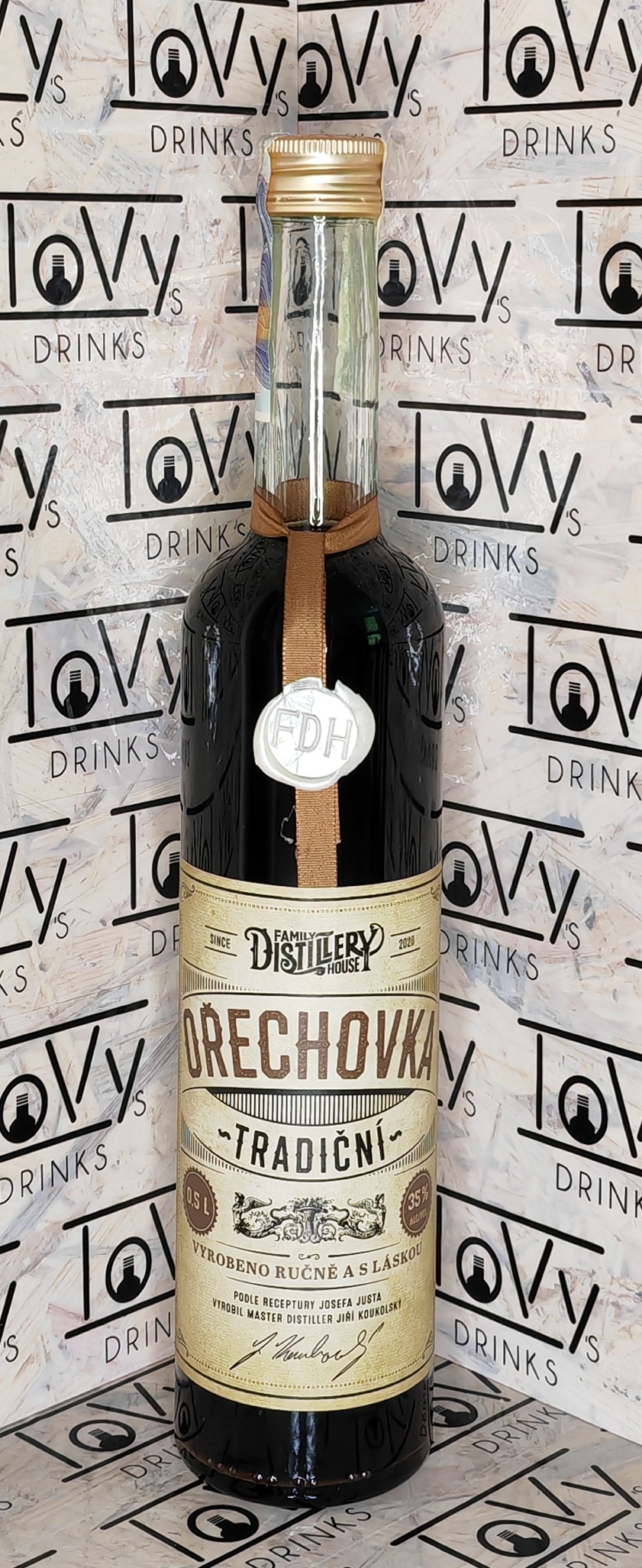 Ořechovka tradiční 35% 0,5l