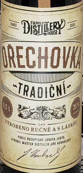 Ořechovka tradiční 35% 0,5l