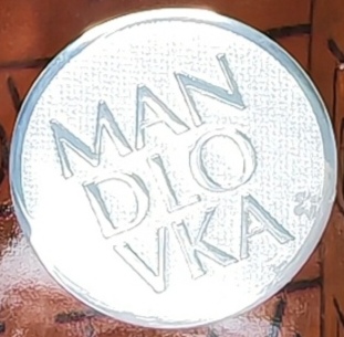 Mandlovka Exclussive 2024 z dubového sudu 38% 0,7l