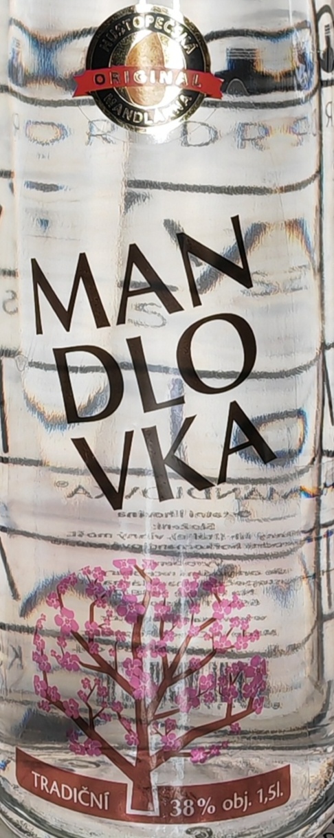 Hustopečská Mandlovka 38% 1,5l